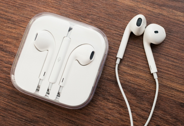 Джими Йовайн: Слушалките на Apple не струват
