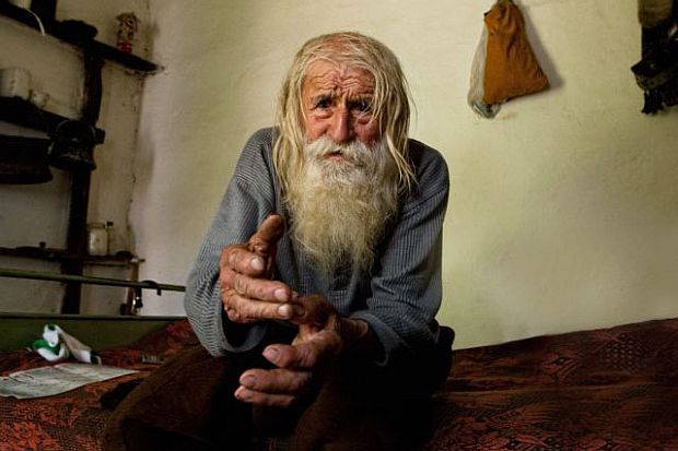 Дядо Добри излиза от "домашния арест"