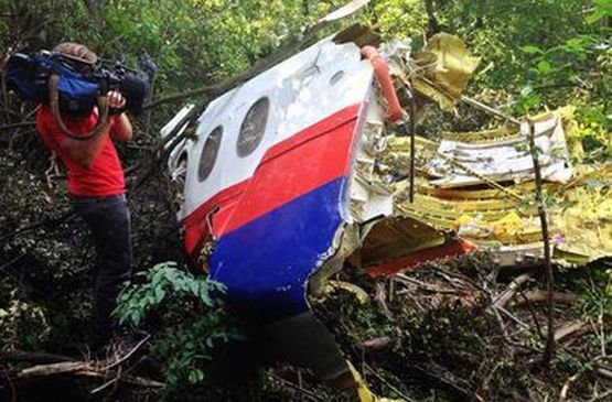 Откриха зловеща отломка с още трупове от сваления "Боинг 777"! 