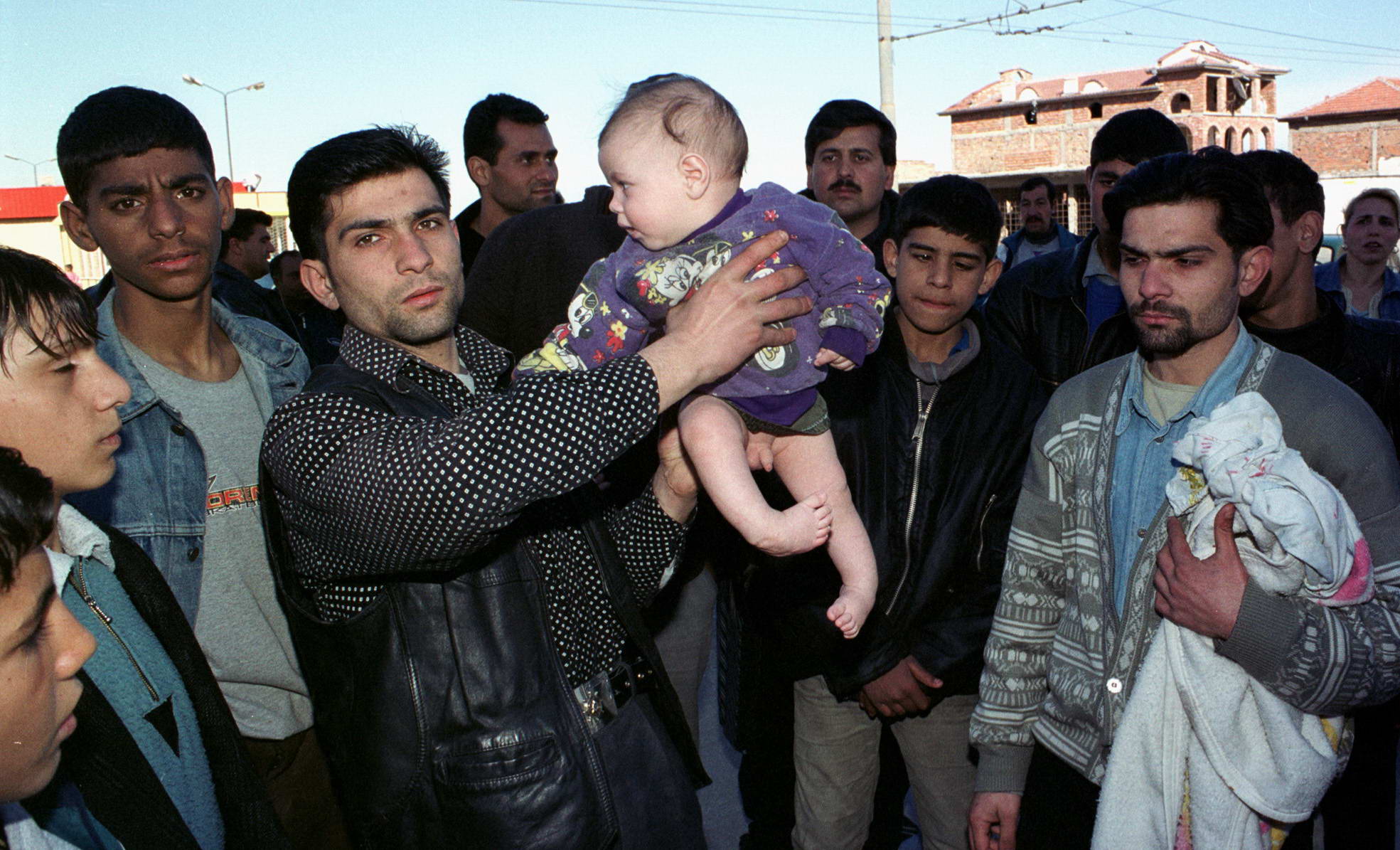 Ромче потресе цяла България с думите си: Мама продаде бебето си, за да ми купи...колело!