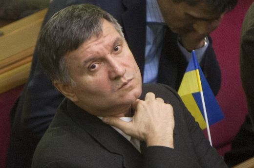 Арсен Аваков обвини Русия, че поразява с лазерно оръжие украинските граничари