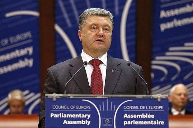 Порошенко използва Фейсбук, за да съобщи супер новина (СНИМКА)