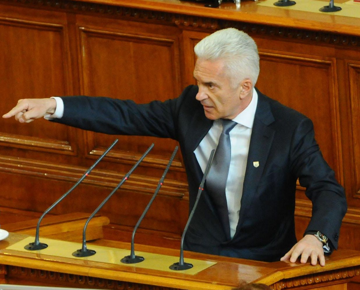 Волен Сидеров: Не вярвайте на изследванията на „Червен Кольо” и „Прежълтял Кънчо”