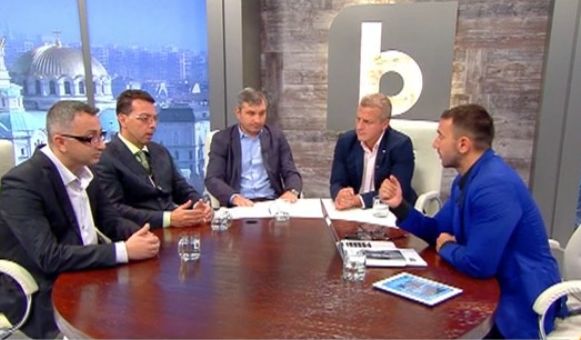 На старта на кампанията: Ритане по кокалчетата ще има