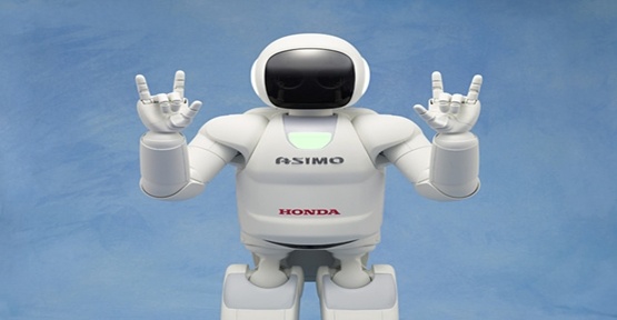 Новият ASIMO скача на 1 крак в Москва