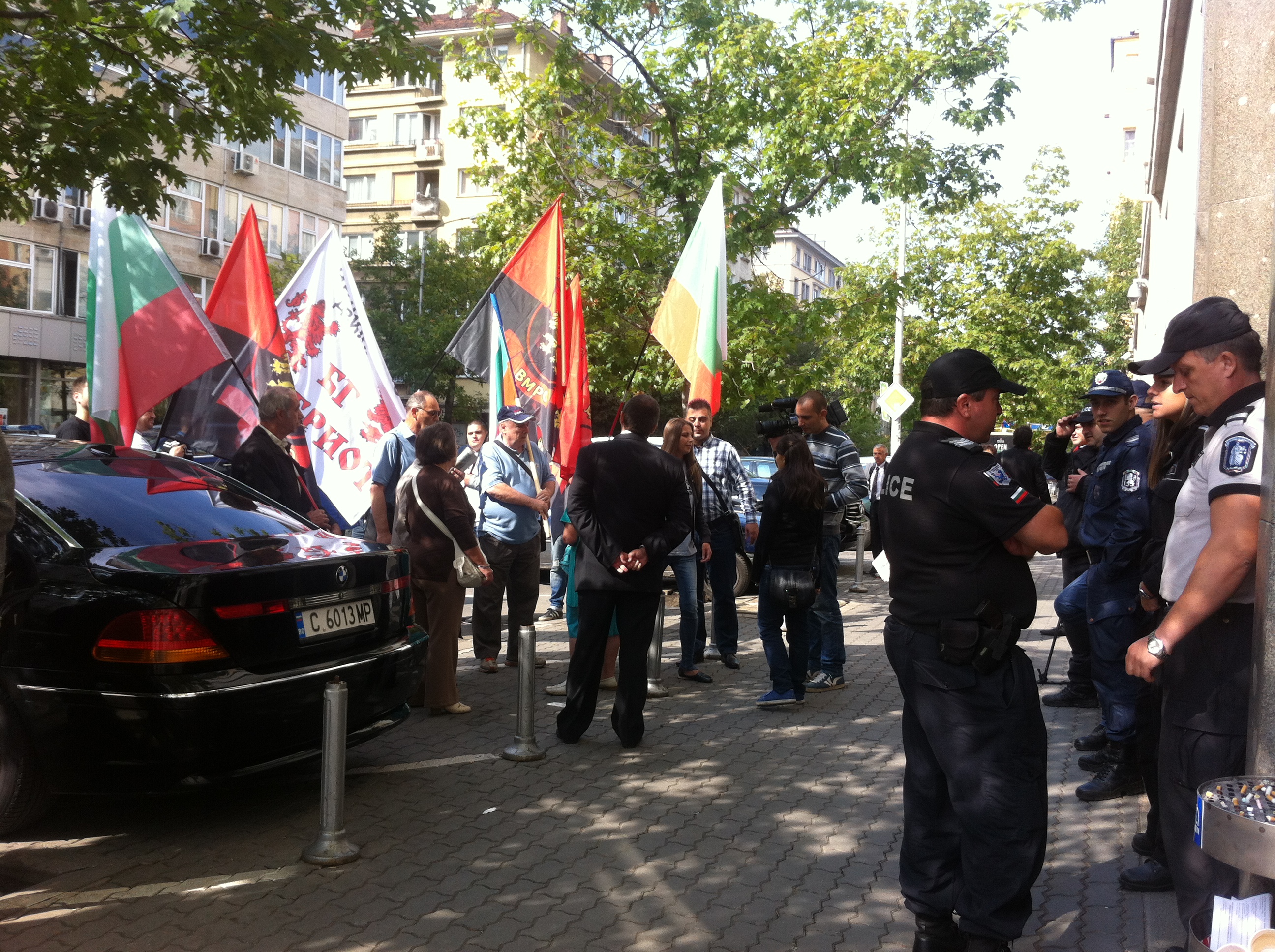 Протест пред ВАС поиска отмяна на решението за секциите в Турция