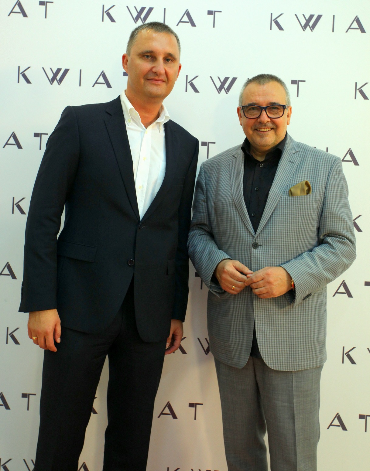 Модно ревю с очила KWIAT