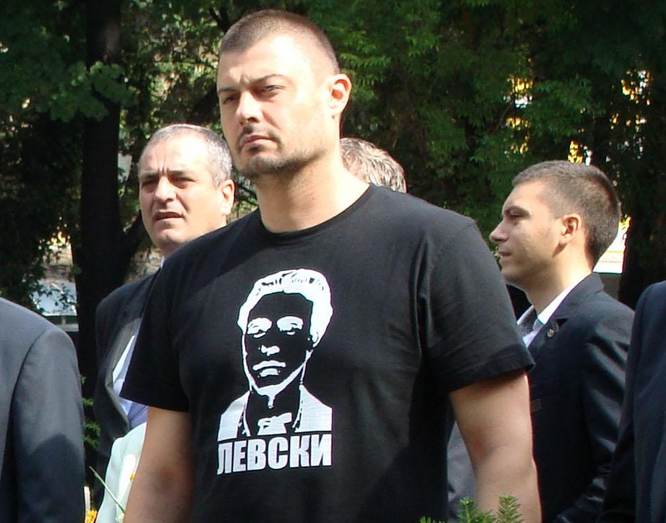 Клетки на ББЦ напуснаха с грандиозен скандал - сестрата на Бареков била сив кардинал!