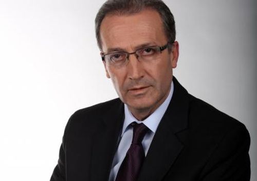 Емил Костадинов пред БЛИЦ: Никой не иска управление, на което не му пука за хората