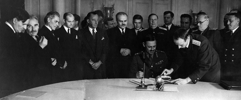 28 октомври: Преди 70 г. България подписва Московското примирие