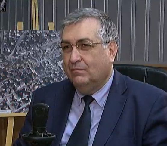 Проф. Близнашки: В този парламент ще наблюдаваме такива грозни сцени, че...
