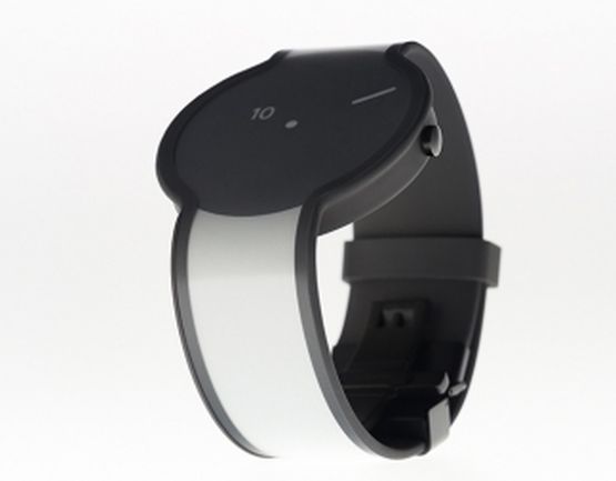 Снимки разкриват как изглежда часовника Sony FES Watch
