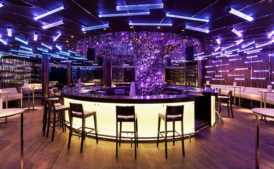 Блясъкът на The Pearl Bar Берлин (СНИМКИ)