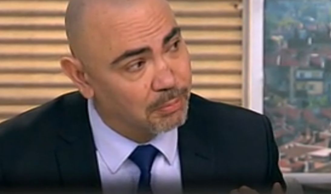 Гаджето на Росен Петров си направи здрав тунинг