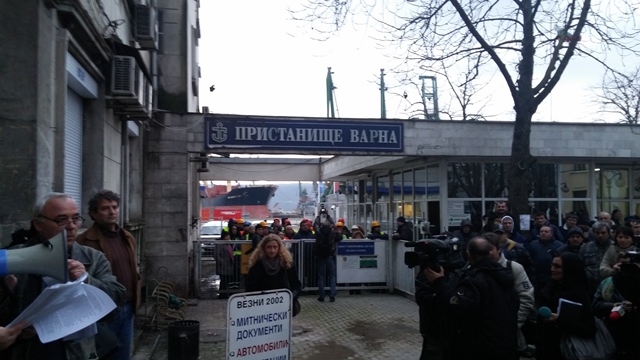 Уволненият шеф на пристанище Варна пред БЛИЦ TV: Натискаха ме да лобирам за определени фирми! (ВИДЕО)