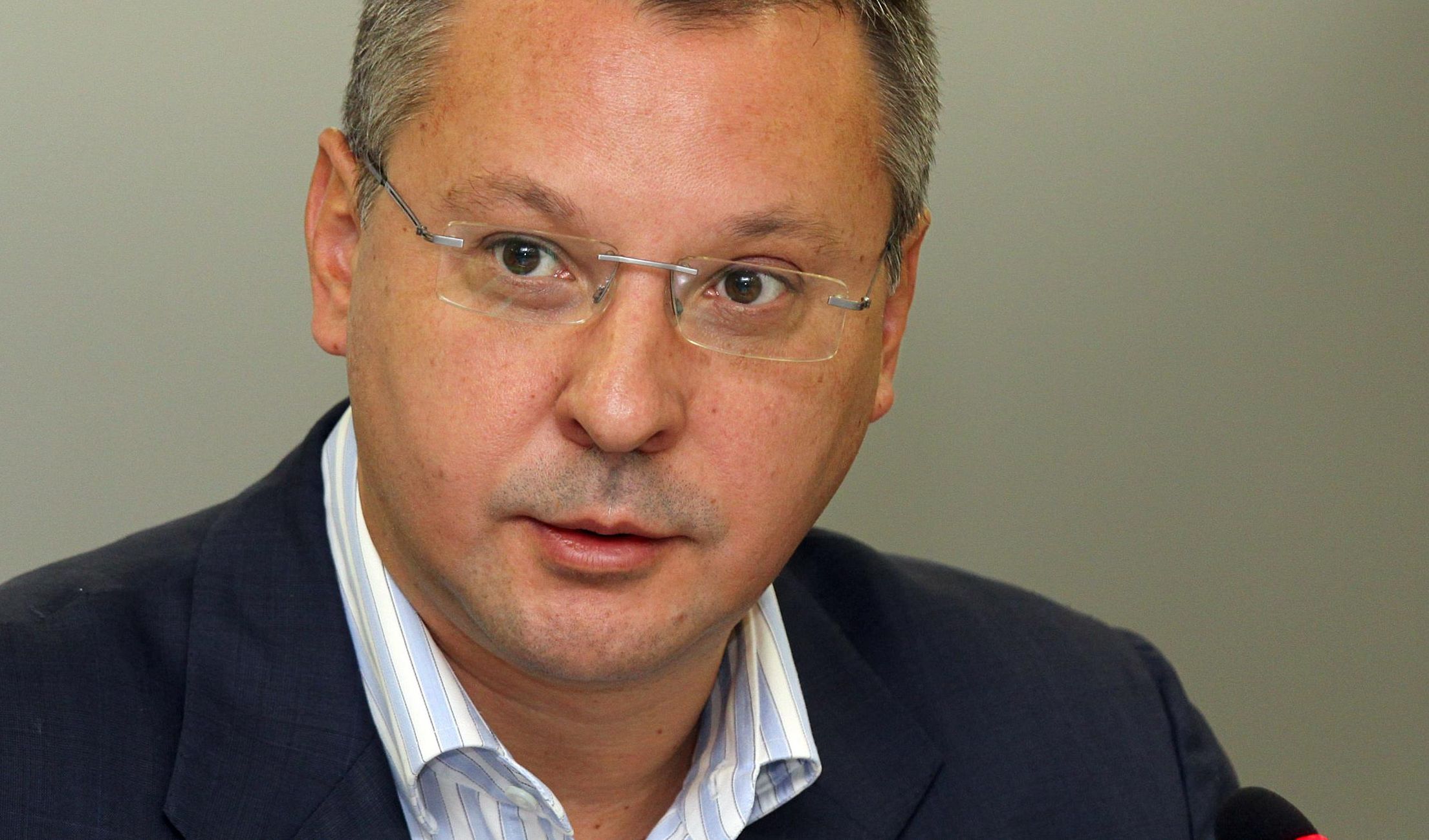 Станишев обяви големите си очаквания от Макрон