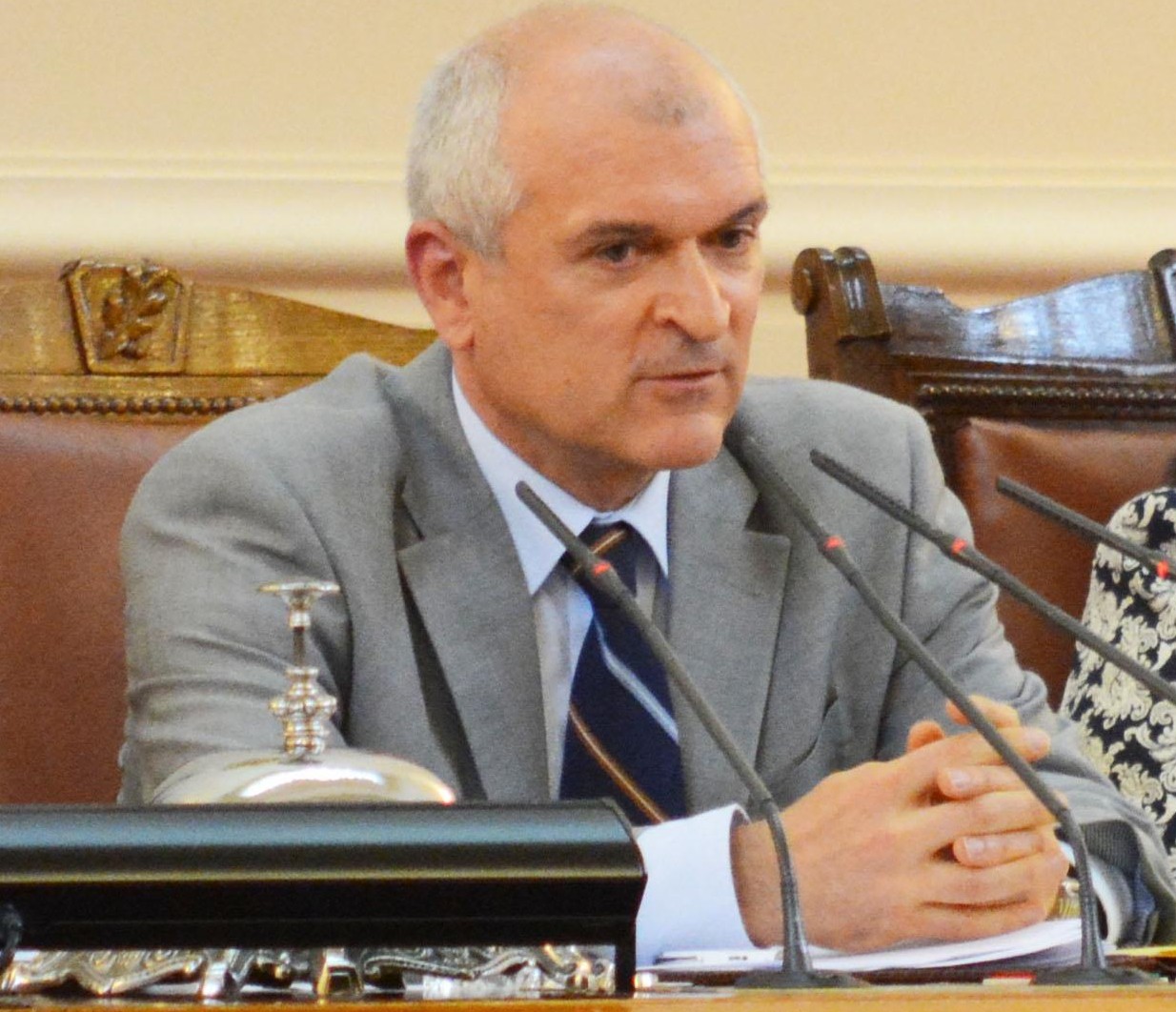 Мощен скандал взриви парламента! Главчев изгони знаков депутат на социалистите 