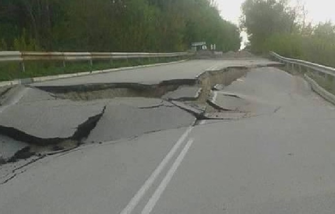 Това не е в Непал, а пътят от Видин за гр. Кула (СНИМКИ)