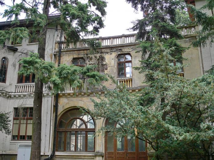 Царската фамилия иска милион и половина лева за подобрения  във “Врана”