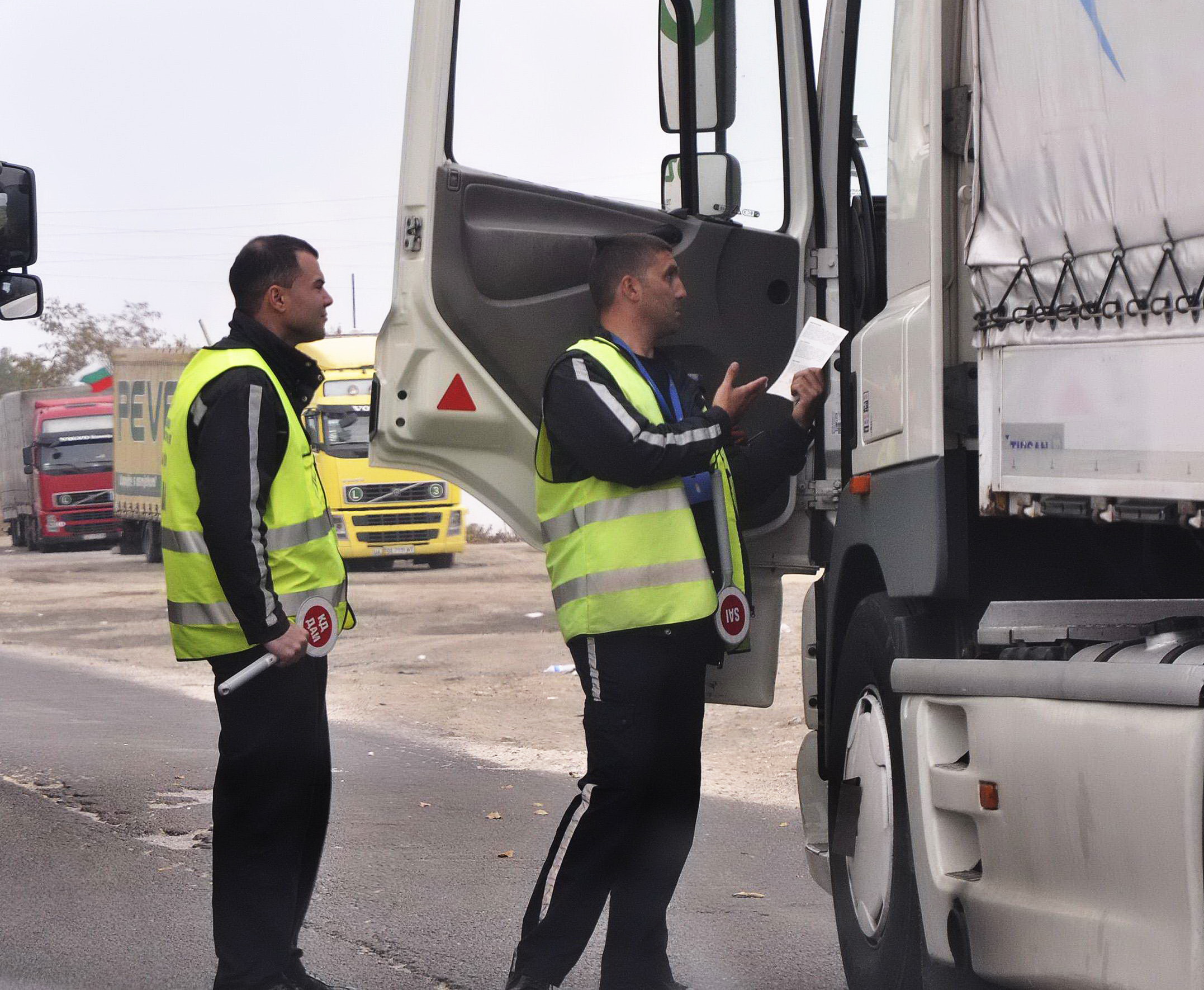 Гранични полицаи откриха нещо неочаквано под автобус на Капитан Андреево