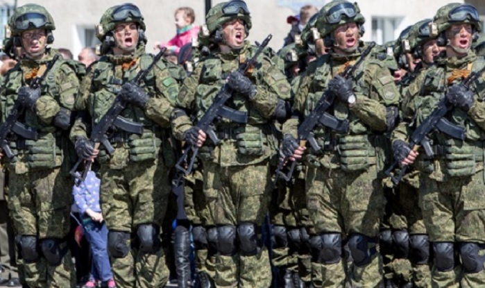 С новата бронирана екипировка "Ратник" руските бойци стават неуязвими за куршумите (ВИДЕО)