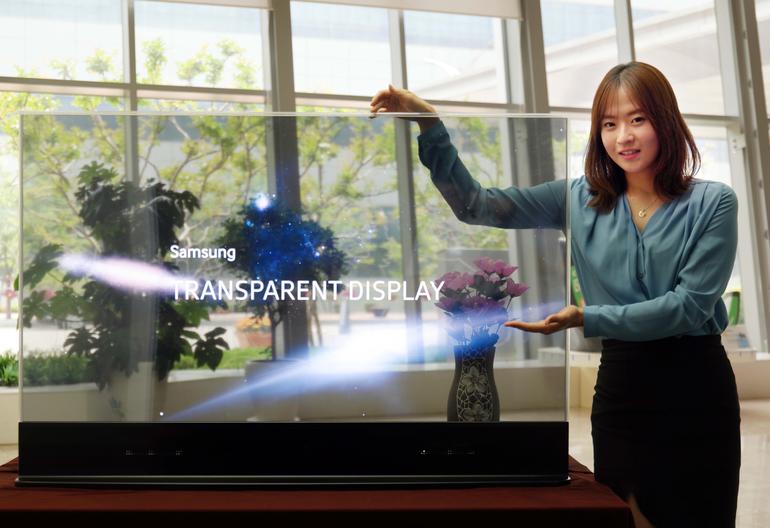 Samsung представиха първия в света прозрачен 55" OLED дисплей