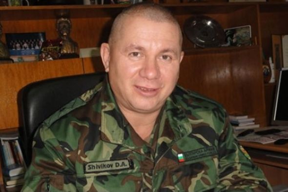 Ген. Шивиков прибира 30 хил. евро за осуетена мироопазваща мисия