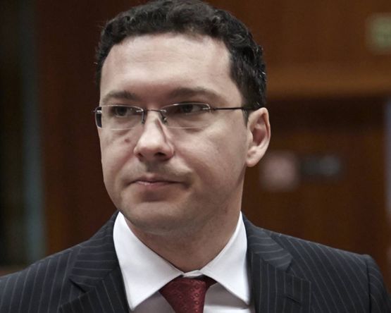 Даниел Митов скастри Радев за РСМ: Очевидно е...