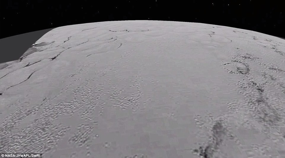 New Horizons откри газова опашка и ледено „сърце” на Плутон (СНИМКИ/ВИДЕО)