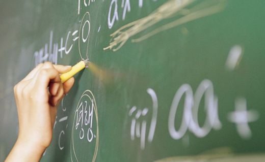 Криза за даскали! Няма кой да преподава на учениците