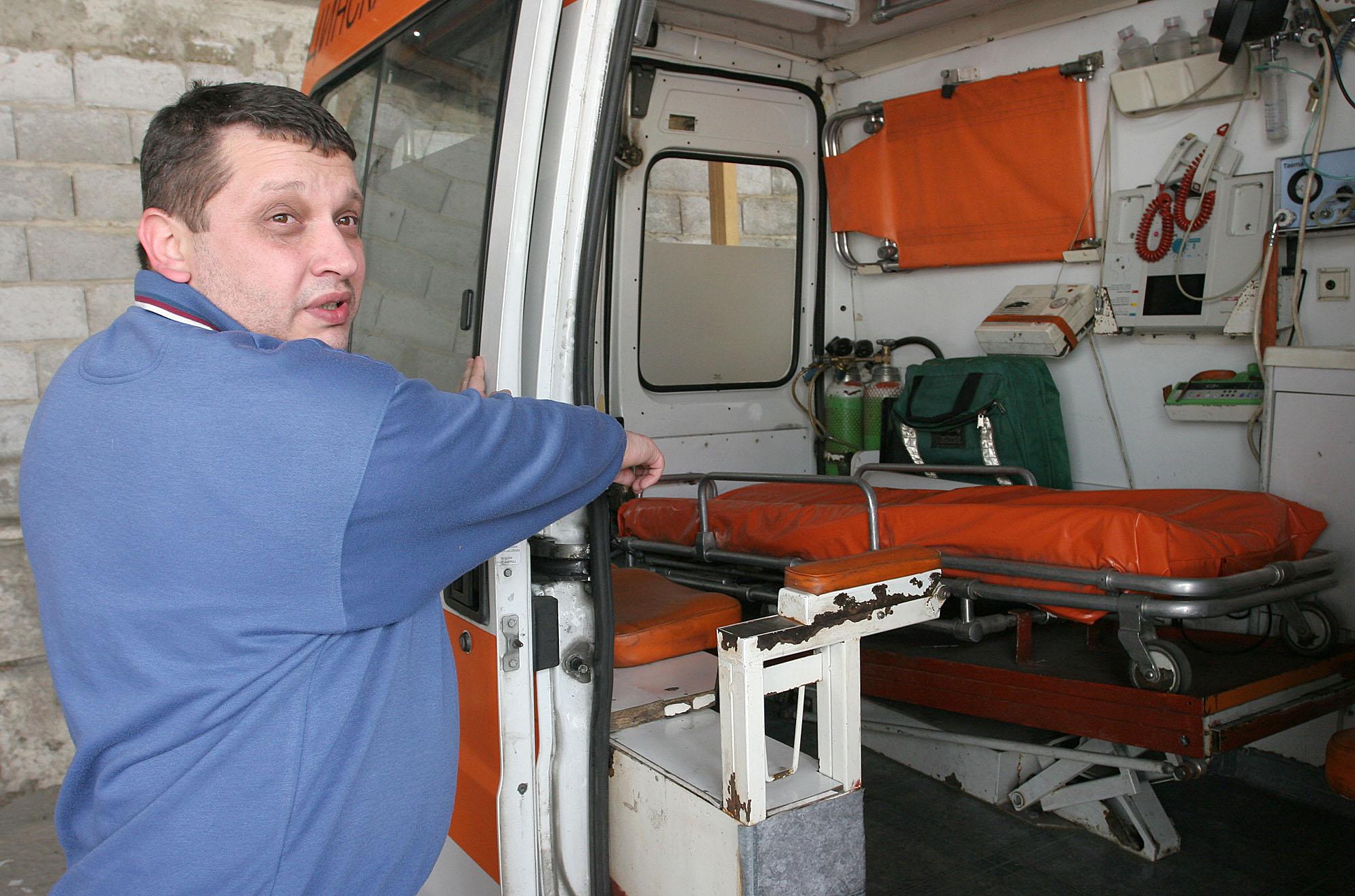 Мъж с опасност за живота след бой във варненски квартал 