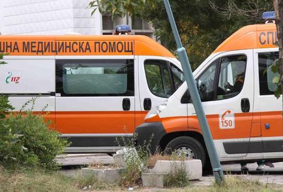 Потънал в кръв мъж  вдигна по тревога линейките в Благоевград 
