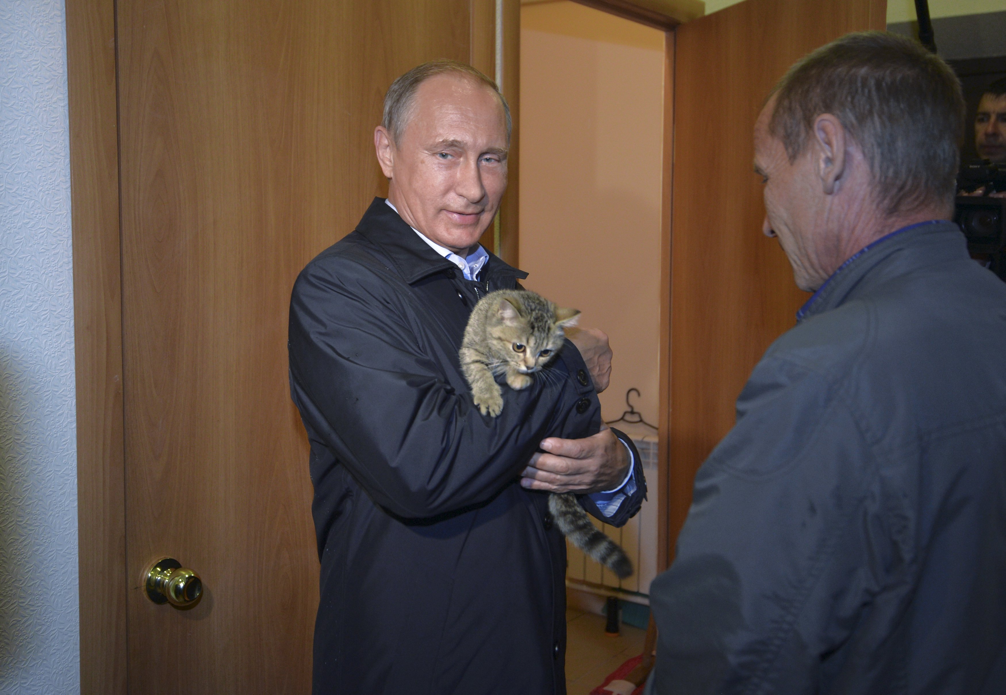 Тайни и догадки: Какво е замислил Путин за Сирия?