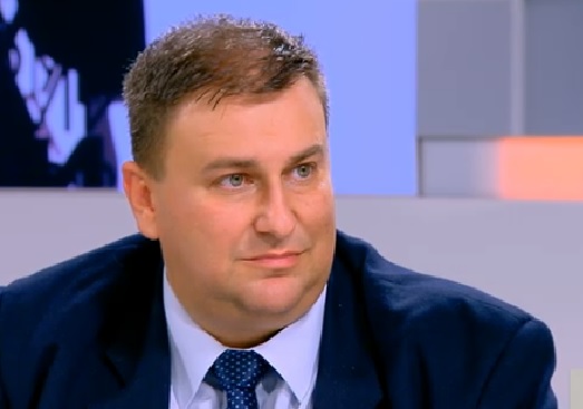 Евродепутатът Емил Радев със скандални разкрития за окървавения коледен базар в Страсбург, ето как са проверявали за оръжия