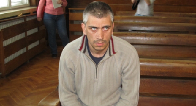 Пак съдят бащата, утрепал детето си с точилка