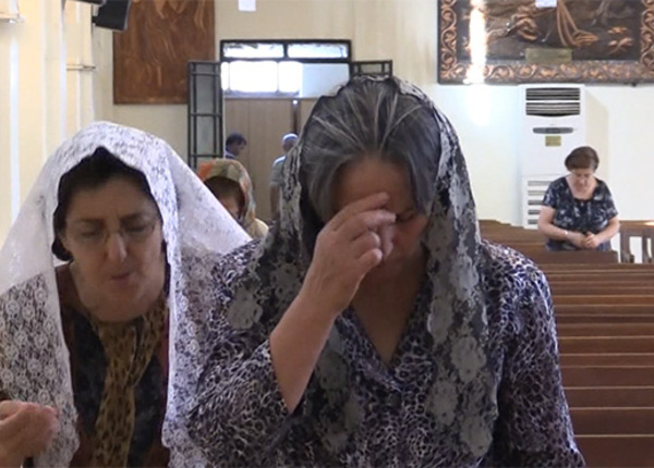 Християните в сирийския Хасака не свалят кръстовете, въпреки заплахата на „Ислямска държава” (ВИДЕО)