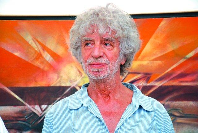Любовна история: Никола Манев избягал в утрото след годежа си
