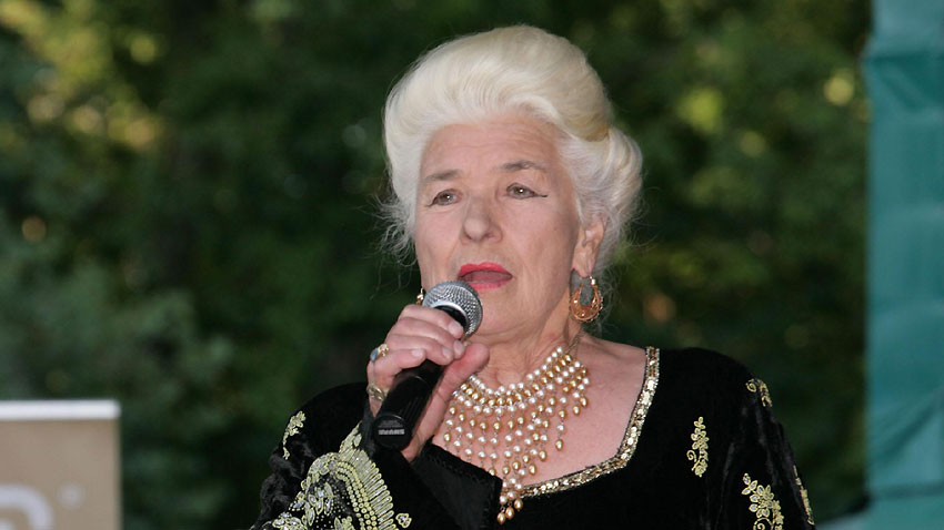 Янка Рупкина по спешност в "Пирогов" заради...