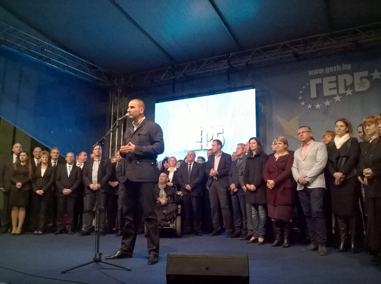 Цветан Цветанов в Бургас: Освен за кметове на първи тур, ГЕРБ се бори и за мнозинства в общинските съвети