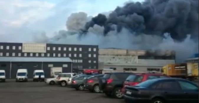 Пожарът в Санкт Петербург се разраства, пламна химико-радиометрична лаборатория (ВИДЕО)