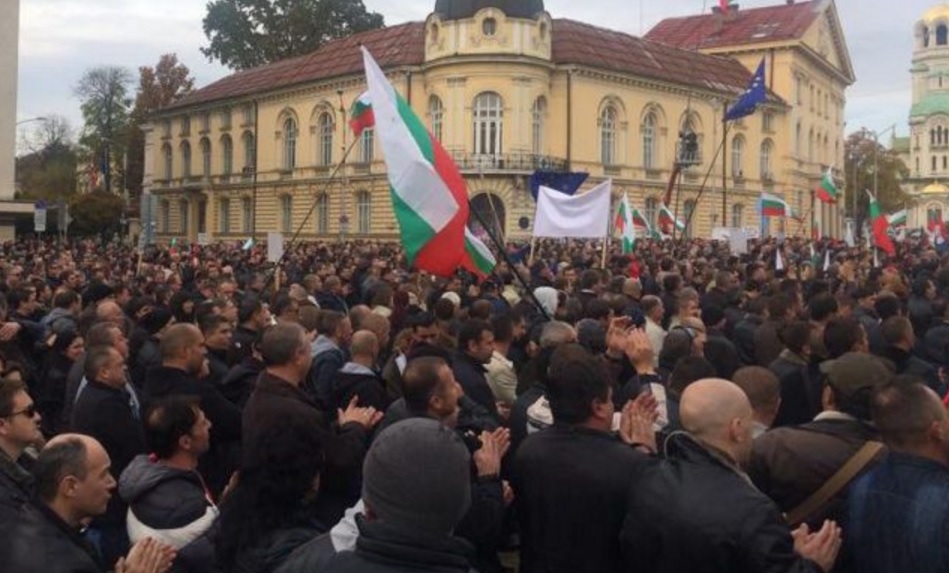 Полицаите не отстъпват: Стягат нов национален протест в четвъртък