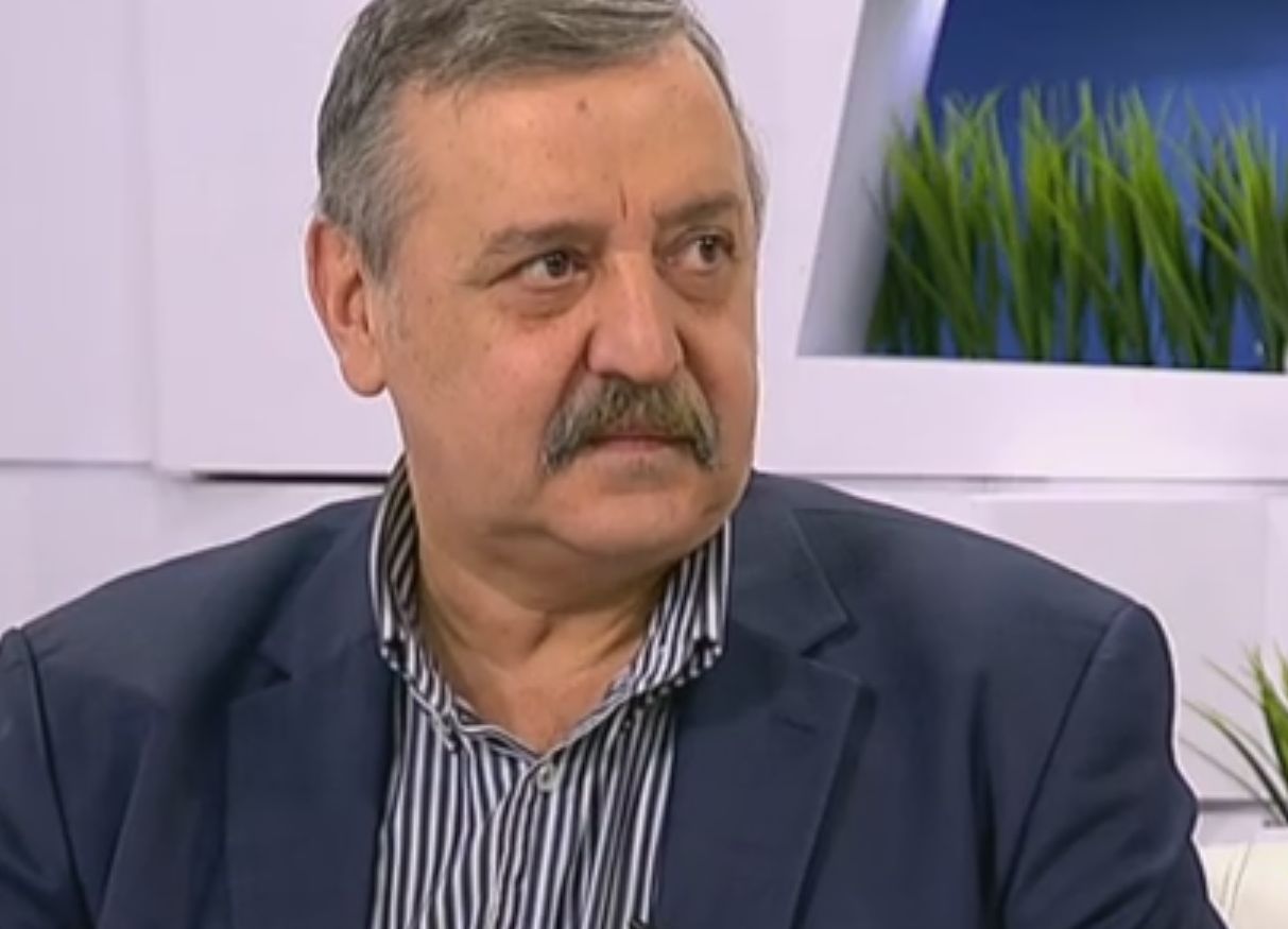 Проф. Кантарджиев плаши: Иде нов коварен вирус!