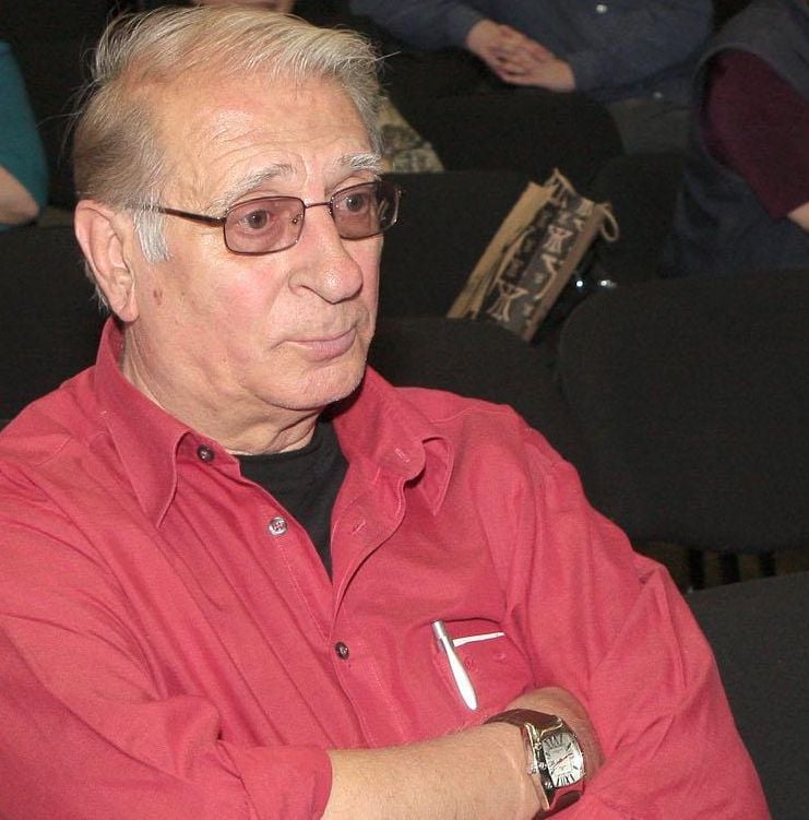 Само в БЛИЦ! От болничната стая актьорът Славчо Пеев разкри какво го е сполетяло: Всичко започна преди дни, когато...