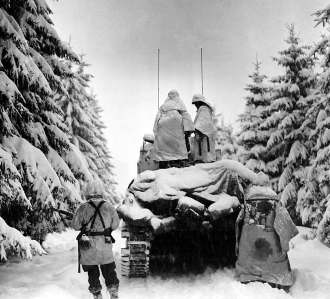 На този ден: През 1944 г. Вермахтът започва операция в Ардените – последното настъпление на Хитлер 