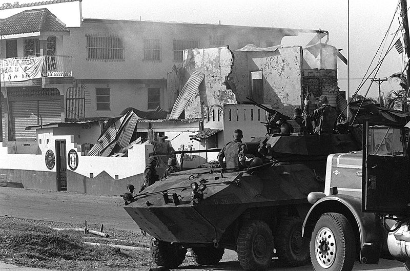 На този ден: През 1989 г. войски на САЩ нахлуха в Панама и свалиха правителството