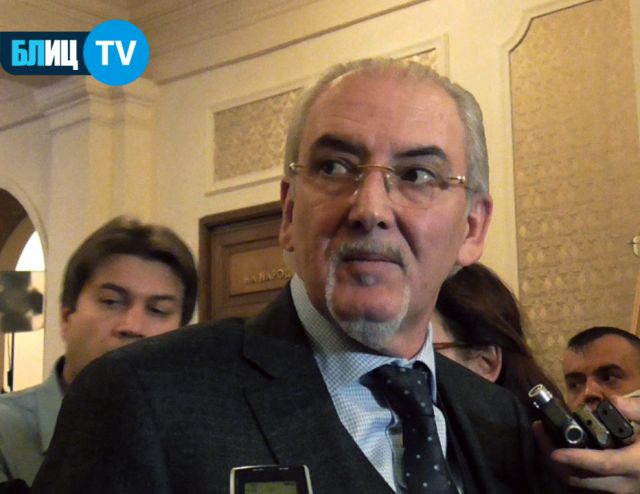Ексклузивно в БЛИЦ! Местан засечен в турското посолство преди декларацията му за СУ-24