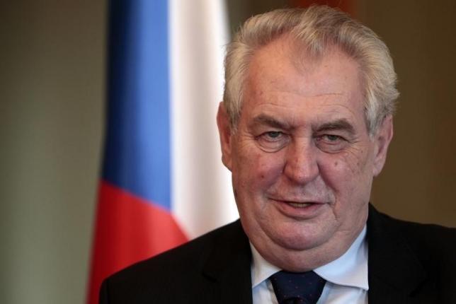 Милош Земан: Тълпите бежанци са планирано нахлуване в ЕС, което засилва "Ислямска държава"