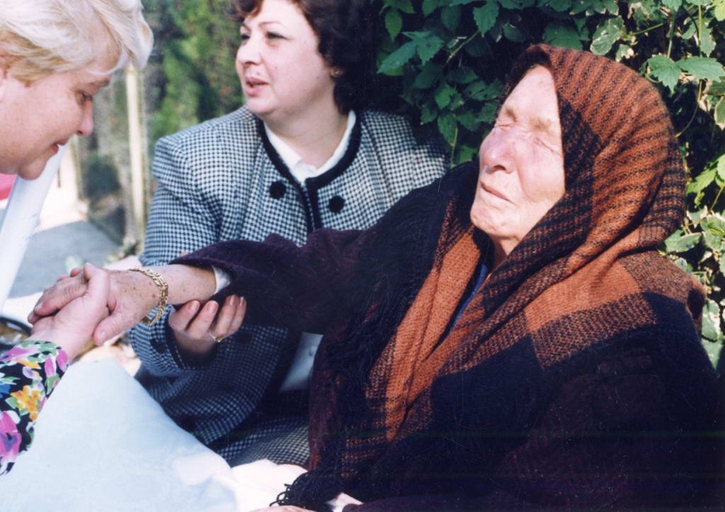Невероятно разкритие! Руска медия твърди: Ванга е родила син