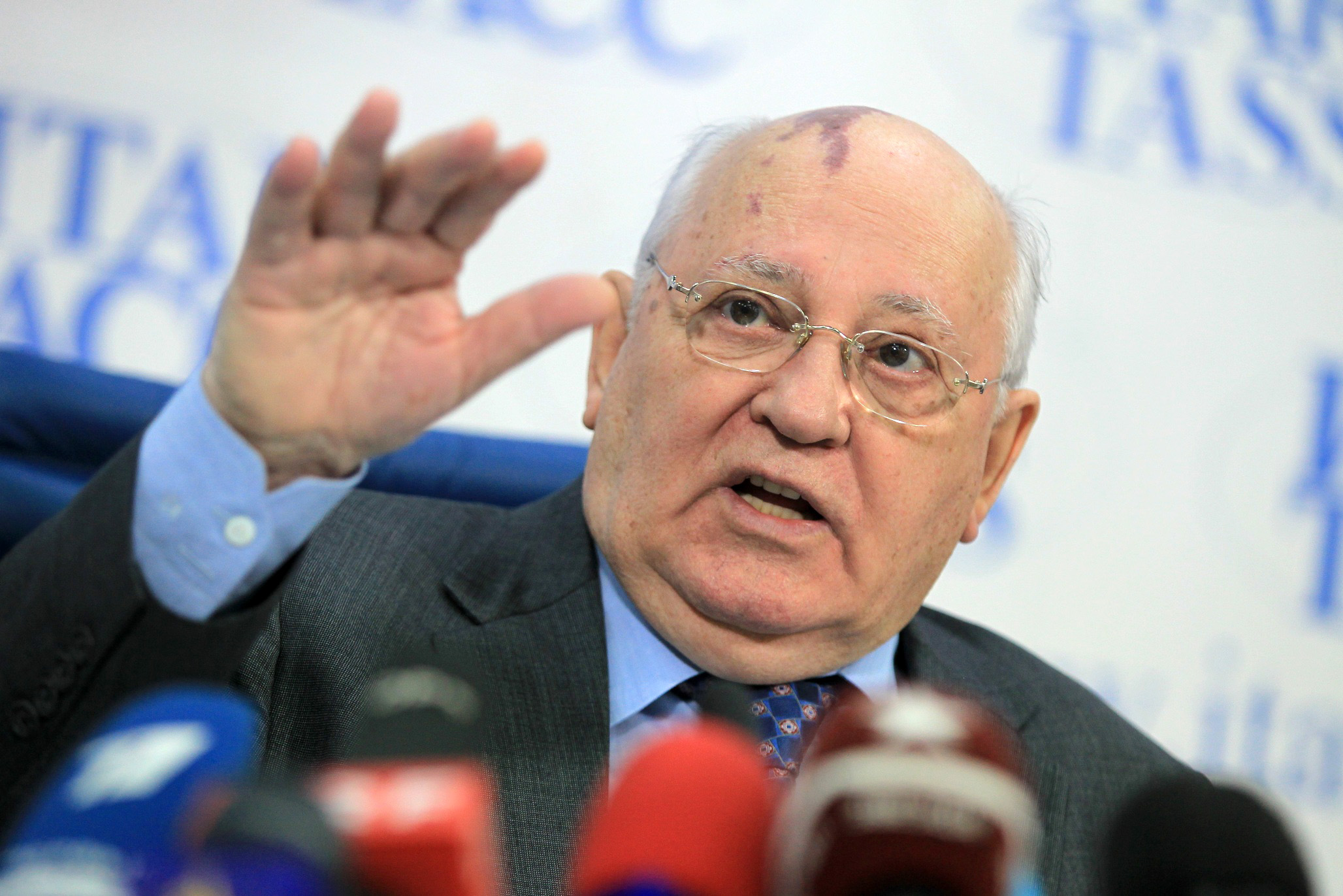 Михаил Горбачов: В болница съм! 