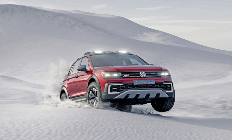  Volkswagen Tiguan тръгва през снежните преспи